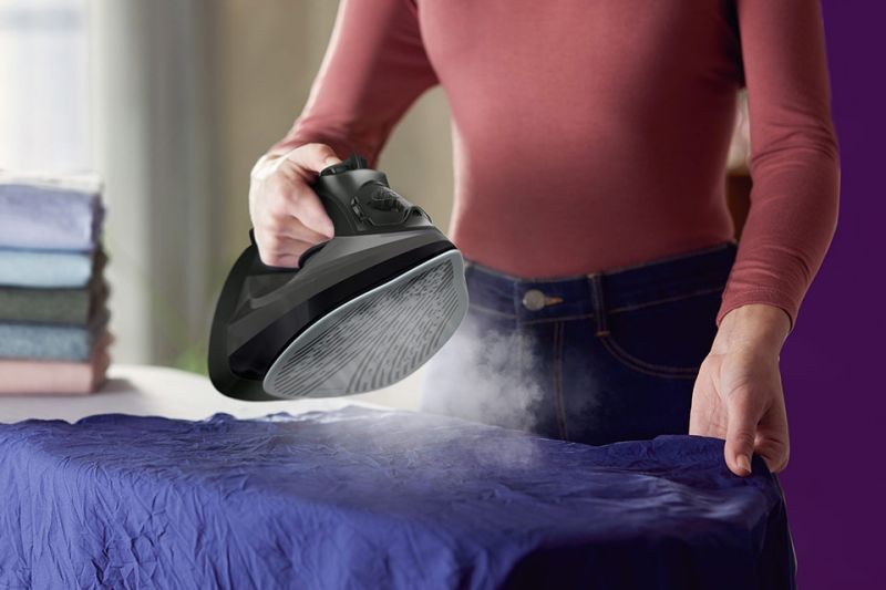 Philips Ciągły strumień pary do 45 g/min. Proste i przyjemne prasowanie