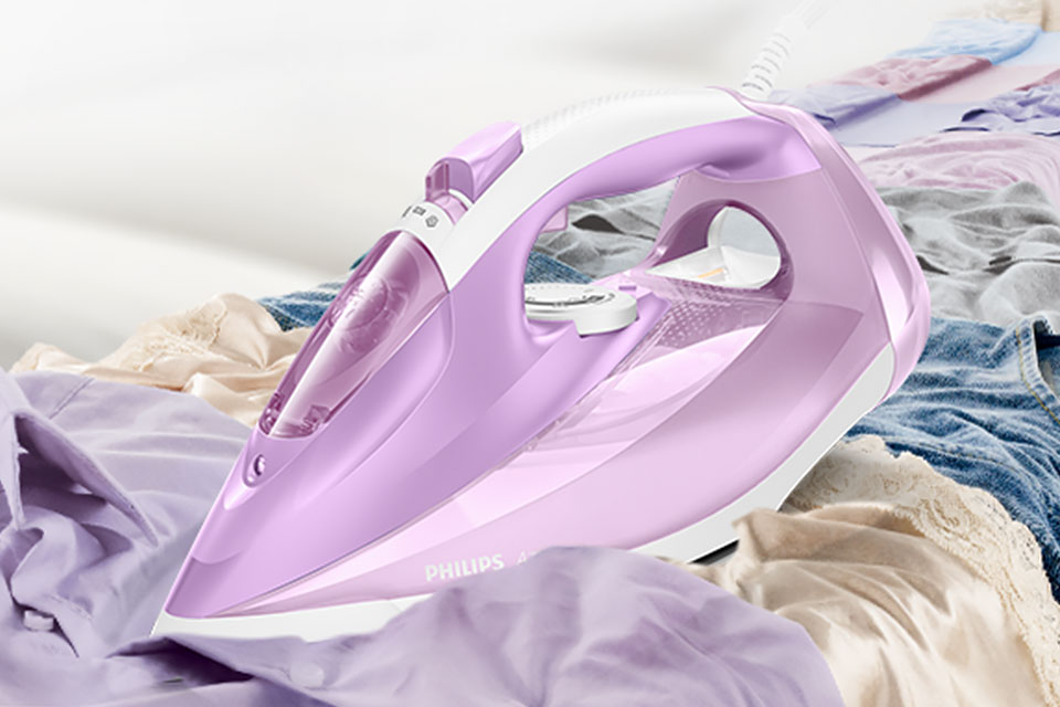 Philips Ciągły strumień pary do 45 g/min. Szybkie i przyjemne prasowanie